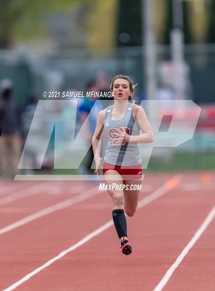 Thumbnail 3 in Harold Scott Invitational (200 Meter) photogallery.