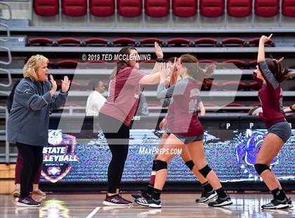 Thumbnail 3 in Farmington @ Morrilton (AAA 4A Quarterfinal Playoff) photogallery.