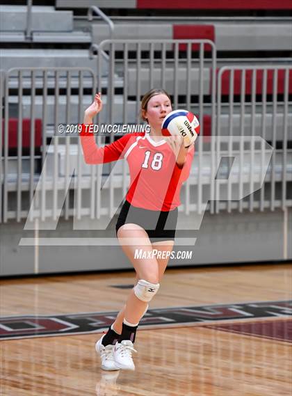 Thumbnail 1 in Farmington @ Morrilton (AAA 4A Quarterfinal Playoff) photogallery.