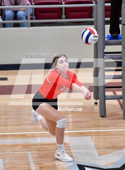 Thumbnail 1 in Farmington @ Morrilton (AAA 4A Quarterfinal Playoff) photogallery.