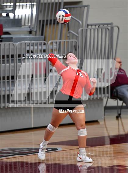 Thumbnail 3 in Farmington @ Morrilton (AAA 4A Quarterfinal Playoff) photogallery.