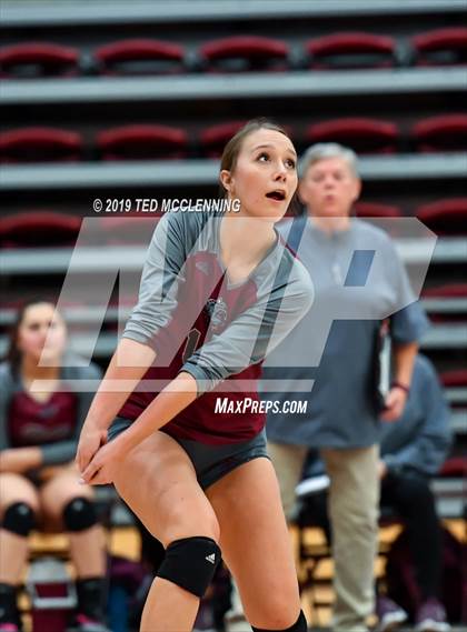 Thumbnail 1 in Farmington @ Morrilton (AAA 4A Quarterfinal Playoff) photogallery.