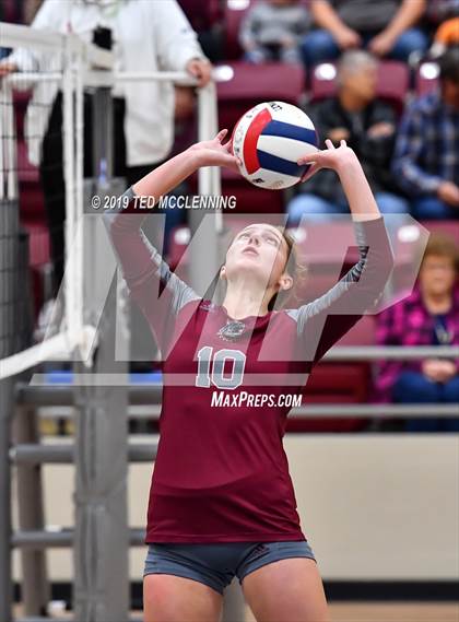 Thumbnail 3 in Farmington @ Morrilton (AAA 4A Quarterfinal Playoff) photogallery.
