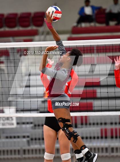 Thumbnail 2 in Farmington @ Morrilton (AAA 4A Quarterfinal Playoff) photogallery.