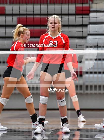 Thumbnail 1 in Farmington @ Morrilton (AAA 4A Quarterfinal Playoff) photogallery.