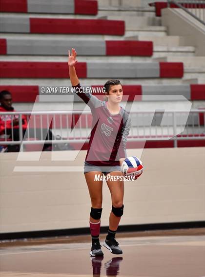 Thumbnail 1 in Farmington @ Morrilton (AAA 4A Quarterfinal Playoff) photogallery.