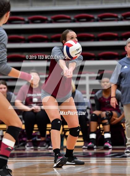 Thumbnail 2 in Farmington @ Morrilton (AAA 4A Quarterfinal Playoff) photogallery.