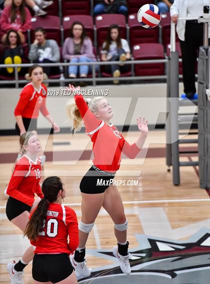 Thumbnail 1 in Farmington @ Morrilton (AAA 4A Quarterfinal Playoff) photogallery.