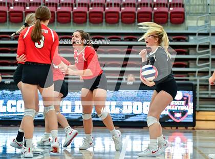 Thumbnail 3 in Farmington @ Morrilton (AAA 4A Quarterfinal Playoff) photogallery.