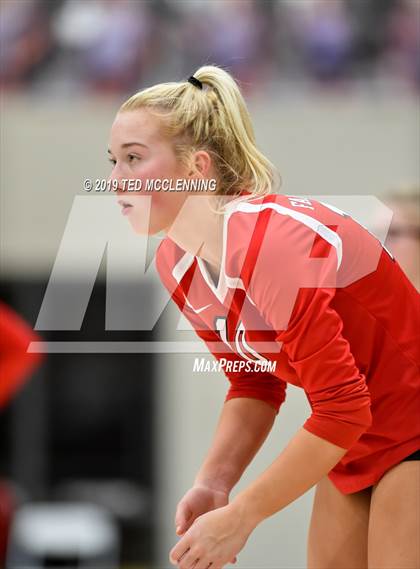Thumbnail 1 in Farmington @ Morrilton (AAA 4A Quarterfinal Playoff) photogallery.