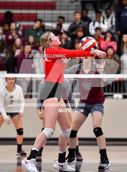 Thumbnail 1 in Farmington @ Morrilton (AAA 4A Quarterfinal Playoff) photogallery.