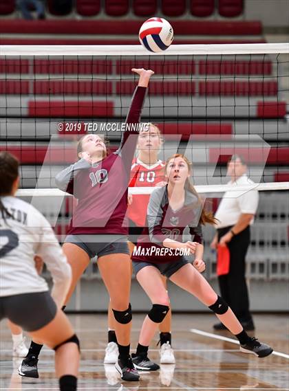 Thumbnail 2 in Farmington @ Morrilton (AAA 4A Quarterfinal Playoff) photogallery.