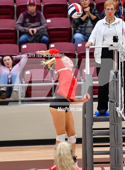 Thumbnail 3 in Farmington @ Morrilton (AAA 4A Quarterfinal Playoff) photogallery.
