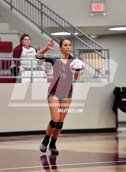 Thumbnail 3 in Farmington @ Morrilton (AAA 4A Quarterfinal Playoff) photogallery.