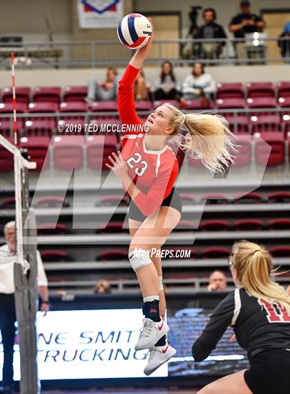 Thumbnail 1 in Farmington @ Morrilton (AAA 4A Quarterfinal Playoff) photogallery.