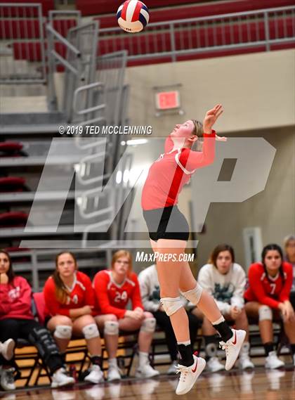 Thumbnail 2 in Farmington @ Morrilton (AAA 4A Quarterfinal Playoff) photogallery.