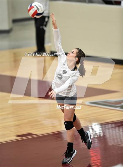 Thumbnail 1 in Farmington @ Morrilton (AAA 4A Quarterfinal Playoff) photogallery.