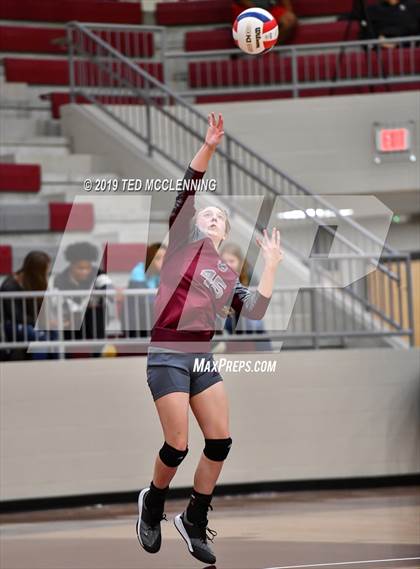 Thumbnail 1 in Farmington @ Morrilton (AAA 4A Quarterfinal Playoff) photogallery.