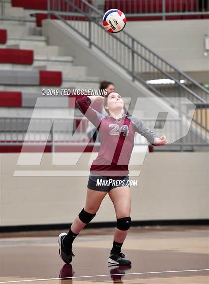 Thumbnail 1 in Farmington @ Morrilton (AAA 4A Quarterfinal Playoff) photogallery.