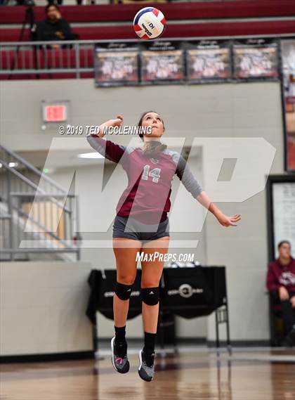 Thumbnail 1 in Farmington @ Morrilton (AAA 4A Quarterfinal Playoff) photogallery.