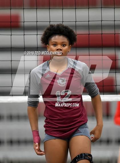 Thumbnail 2 in Farmington @ Morrilton (AAA 4A Quarterfinal Playoff) photogallery.