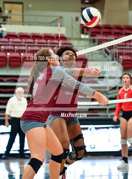 Thumbnail 2 in Farmington @ Morrilton (AAA 4A Quarterfinal Playoff) photogallery.