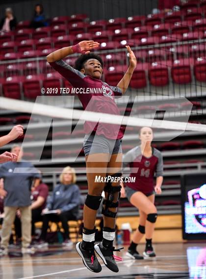 Thumbnail 2 in Farmington @ Morrilton (AAA 4A Quarterfinal Playoff) photogallery.