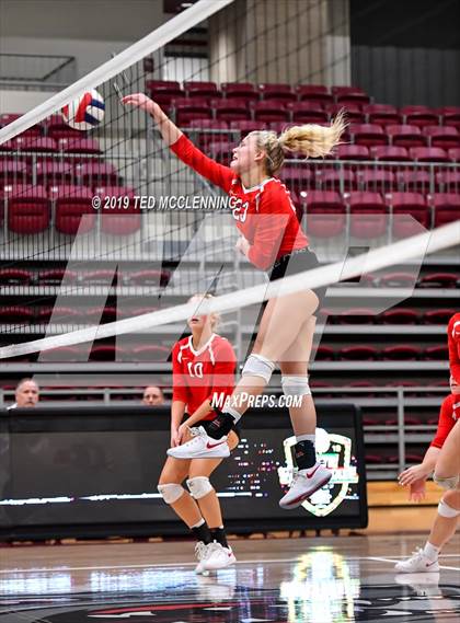 Thumbnail 2 in Farmington @ Morrilton (AAA 4A Quarterfinal Playoff) photogallery.