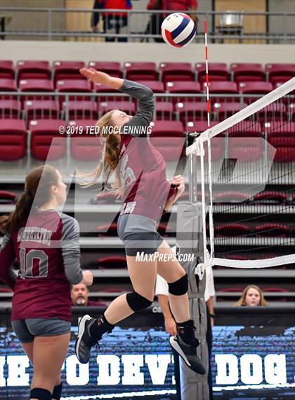 Thumbnail 1 in Farmington @ Morrilton (AAA 4A Quarterfinal Playoff) photogallery.