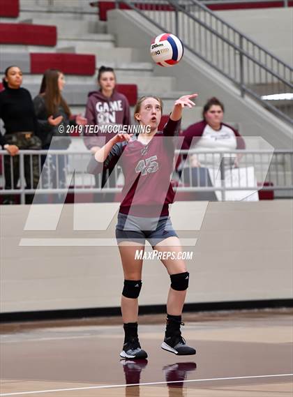 Thumbnail 3 in Farmington @ Morrilton (AAA 4A Quarterfinal Playoff) photogallery.