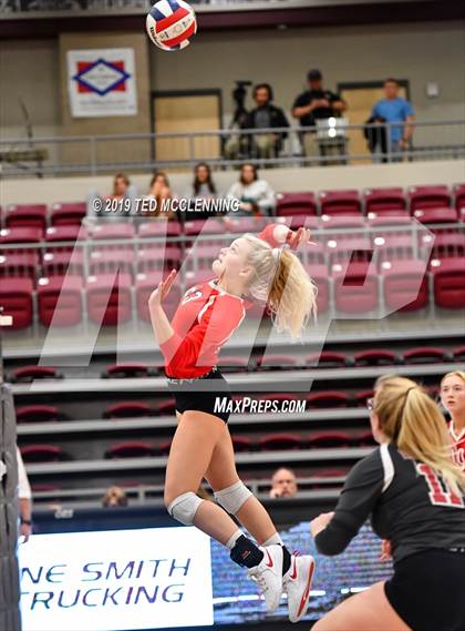 Thumbnail 3 in Farmington @ Morrilton (AAA 4A Quarterfinal Playoff) photogallery.