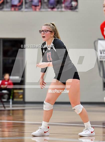 Thumbnail 1 in Farmington @ Morrilton (AAA 4A Quarterfinal Playoff) photogallery.