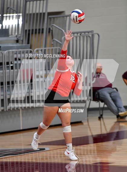 Thumbnail 1 in Farmington @ Morrilton (AAA 4A Quarterfinal Playoff) photogallery.