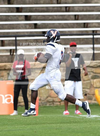Thumbnail 3 in Zebulon B. Vance vs. West Mecklenburg photogallery.