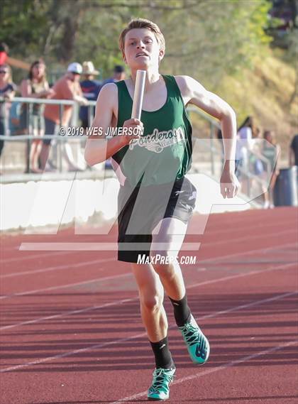 Thumbnail 2 in FVL Championships (110 IH, 300LH, 4x100 Relay, 4x400 Relay) photogallery.