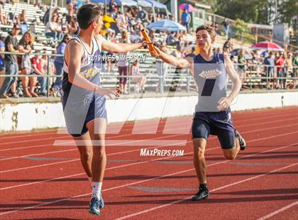 Thumbnail 2 in FVL Championships (110 IH, 300LH, 4x100 Relay, 4x400 Relay) photogallery.