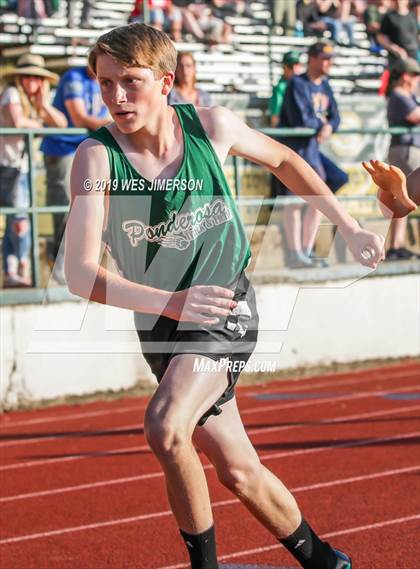 Thumbnail 3 in FVL Championships (110 IH, 300LH, 4x100 Relay, 4x400 Relay) photogallery.