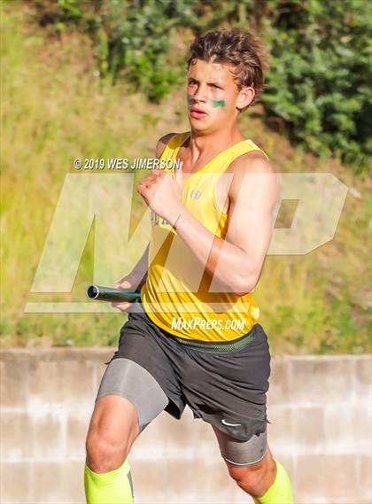 Thumbnail 3 in FVL Championships (110 IH, 300LH, 4x100 Relay, 4x400 Relay) photogallery.