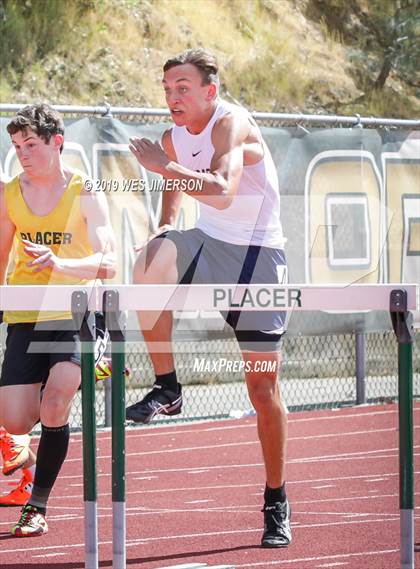 Thumbnail 1 in FVL Championships (110 IH, 300LH, 4x100 Relay, 4x400 Relay) photogallery.