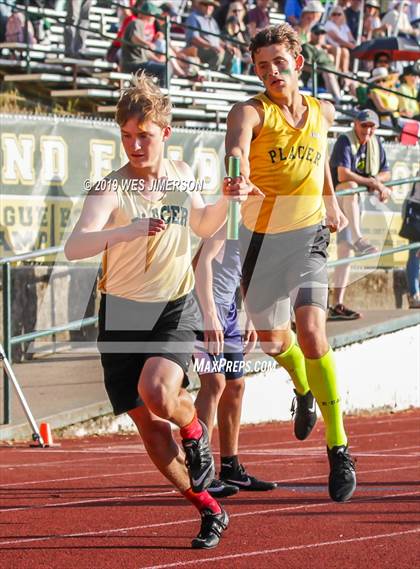 Thumbnail 3 in FVL Championships (110 IH, 300LH, 4x100 Relay, 4x400 Relay) photogallery.