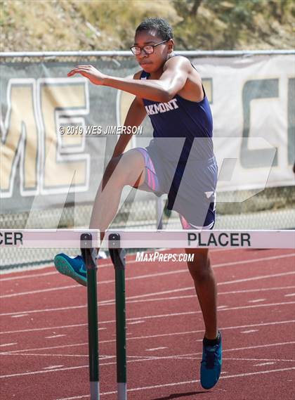 Thumbnail 2 in FVL Championships (110 IH, 300LH, 4x100 Relay, 4x400 Relay) photogallery.