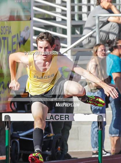 Thumbnail 1 in FVL Championships (110 IH, 300LH, 4x100 Relay, 4x400 Relay) photogallery.