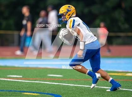 Thumbnail 2 in Jefferson @ Lakeridge photogallery.