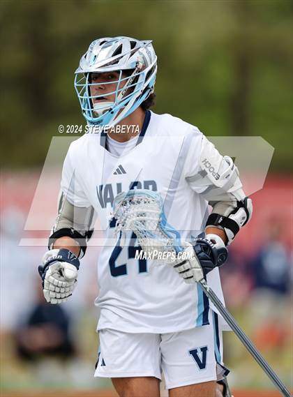 Thumbnail 3 in Valor Christian vs. Regis Jesuit (CHSAA 5A Semifinals) photogallery.