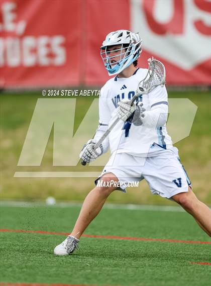 Thumbnail 1 in Valor Christian vs. Regis Jesuit (CHSAA 5A Semifinals) photogallery.