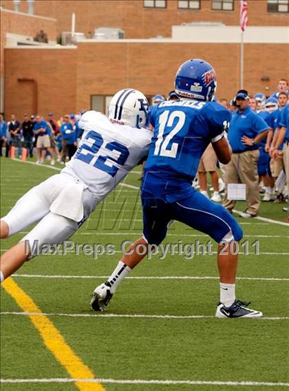 Thumbnail 3 in Highlands @ Covington Catholic photogallery.