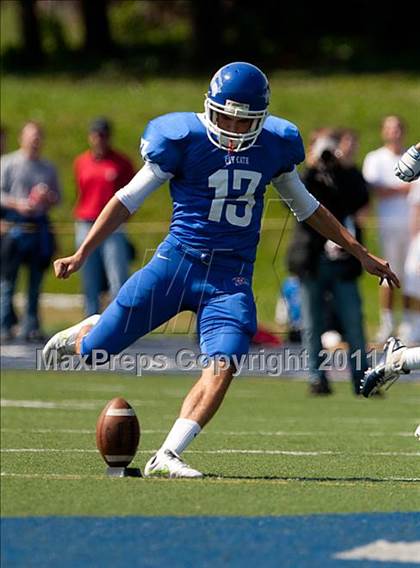 Thumbnail 1 in Highlands @ Covington Catholic photogallery.