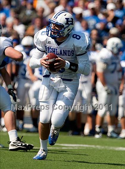 Thumbnail 3 in Highlands @ Covington Catholic photogallery.