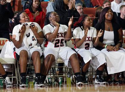 Thumbnail 2 in Kennedale vs. Mexia (UIL 3A Final) photogallery.