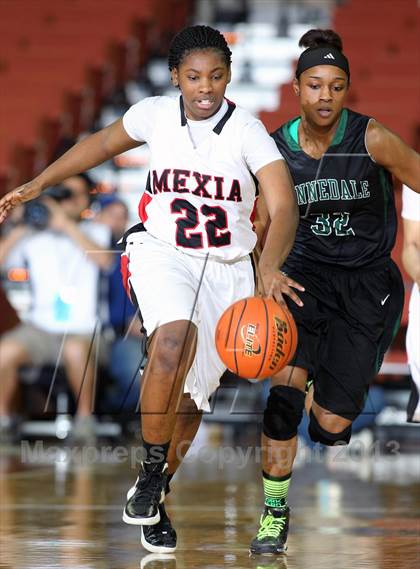 Thumbnail 2 in Kennedale vs. Mexia (UIL 3A Final) photogallery.
